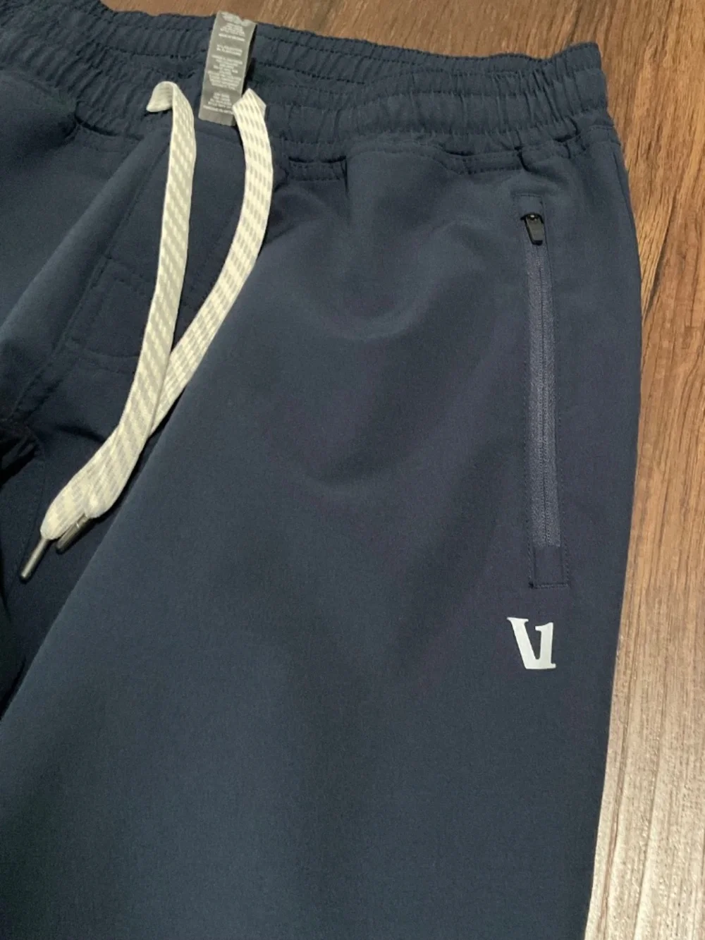 Vuori Navy Blue Joggers SzSmall